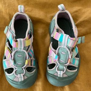 Keen Kids size 10